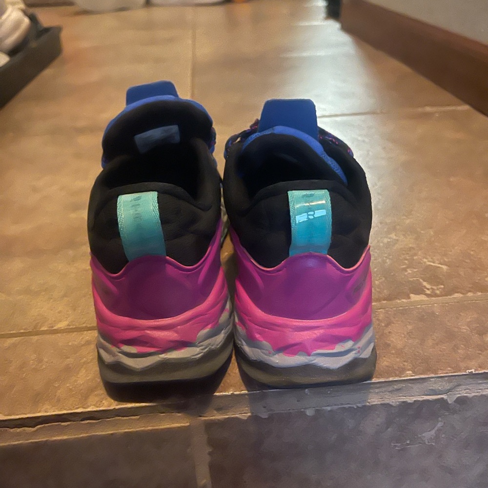 New Balance - Picture 3 of 3